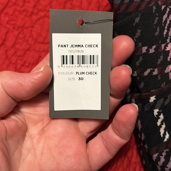 NWT Avenue studio plaid pants - Picture 2 of 5